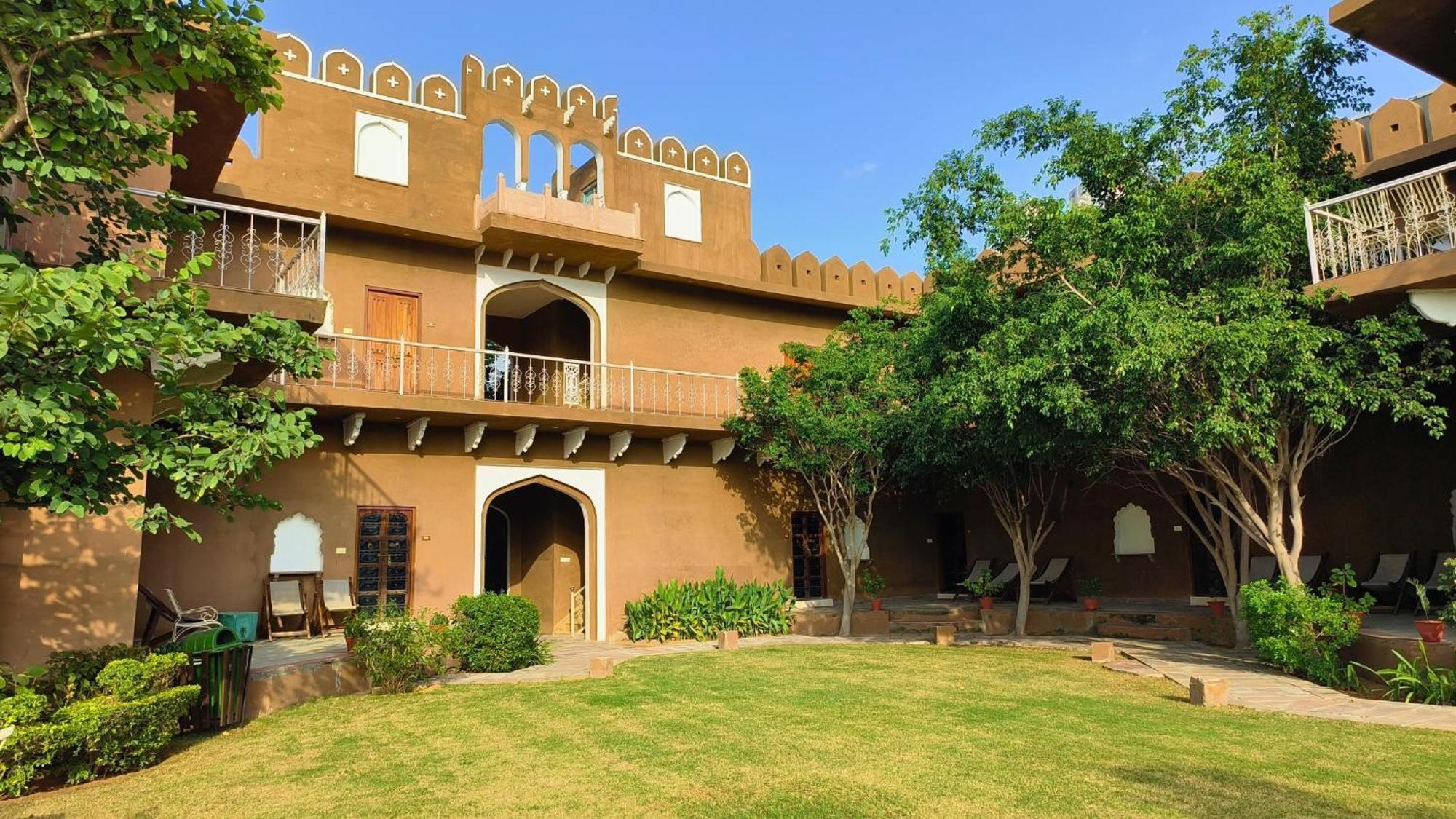 Pushkar Fort - Luxury Heritage Resort ภายนอก รูปภาพ